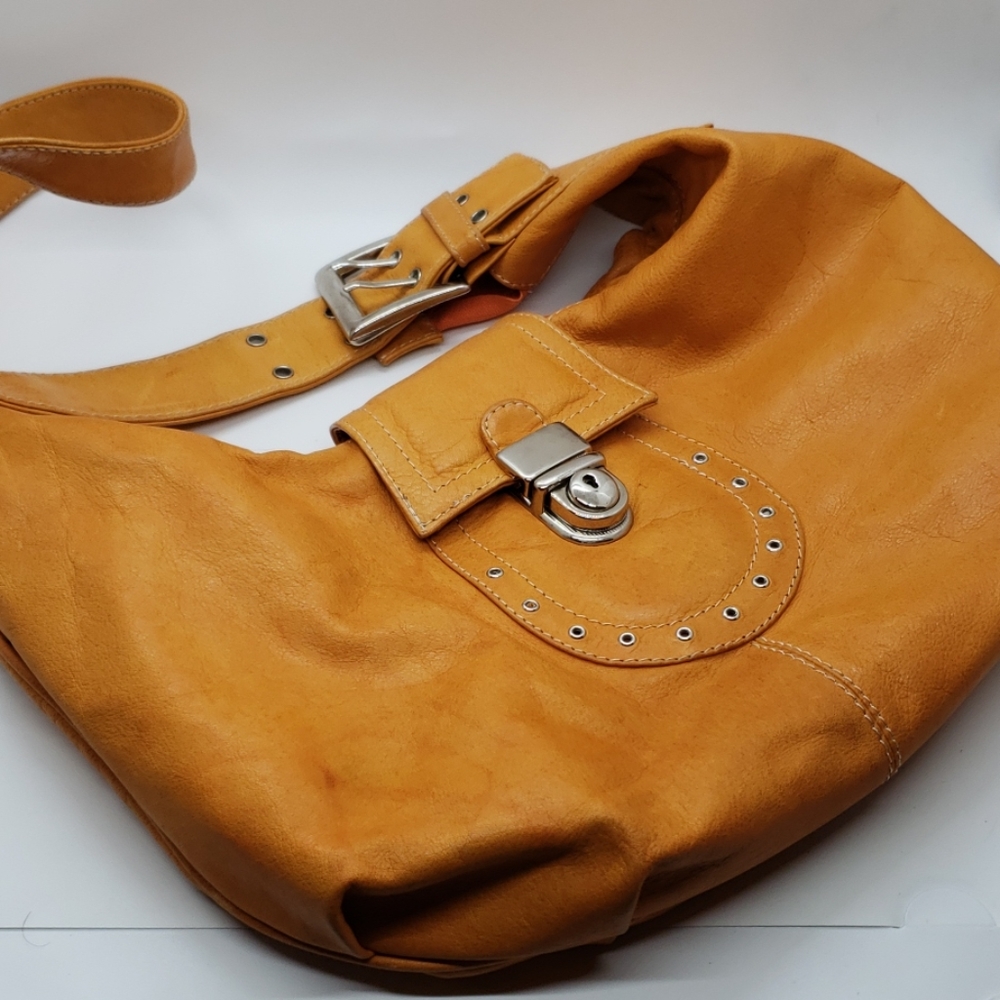 🌸Avorio Vera Pelle Italian Rust Leather Hobo🌸